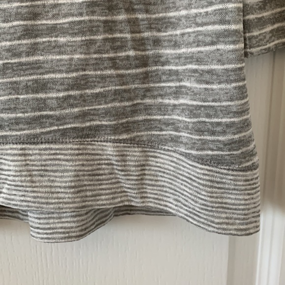 NWT LOFT Gray And White Stripe Crewneck Top - Picture 5 of 11